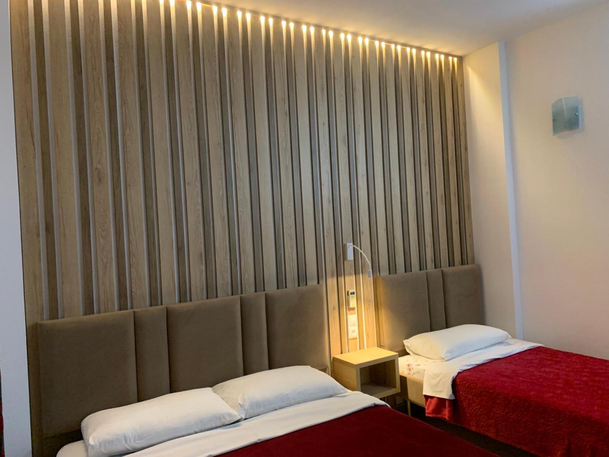 Hotel Piazza Saranda Dış mekan fotoğraf