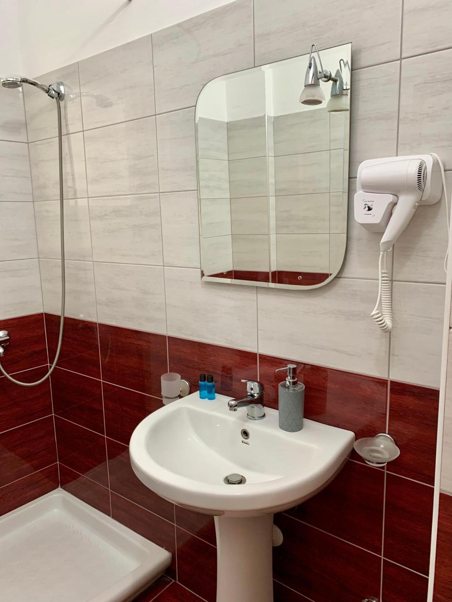 Hotel Piazza Saranda Dış mekan fotoğraf