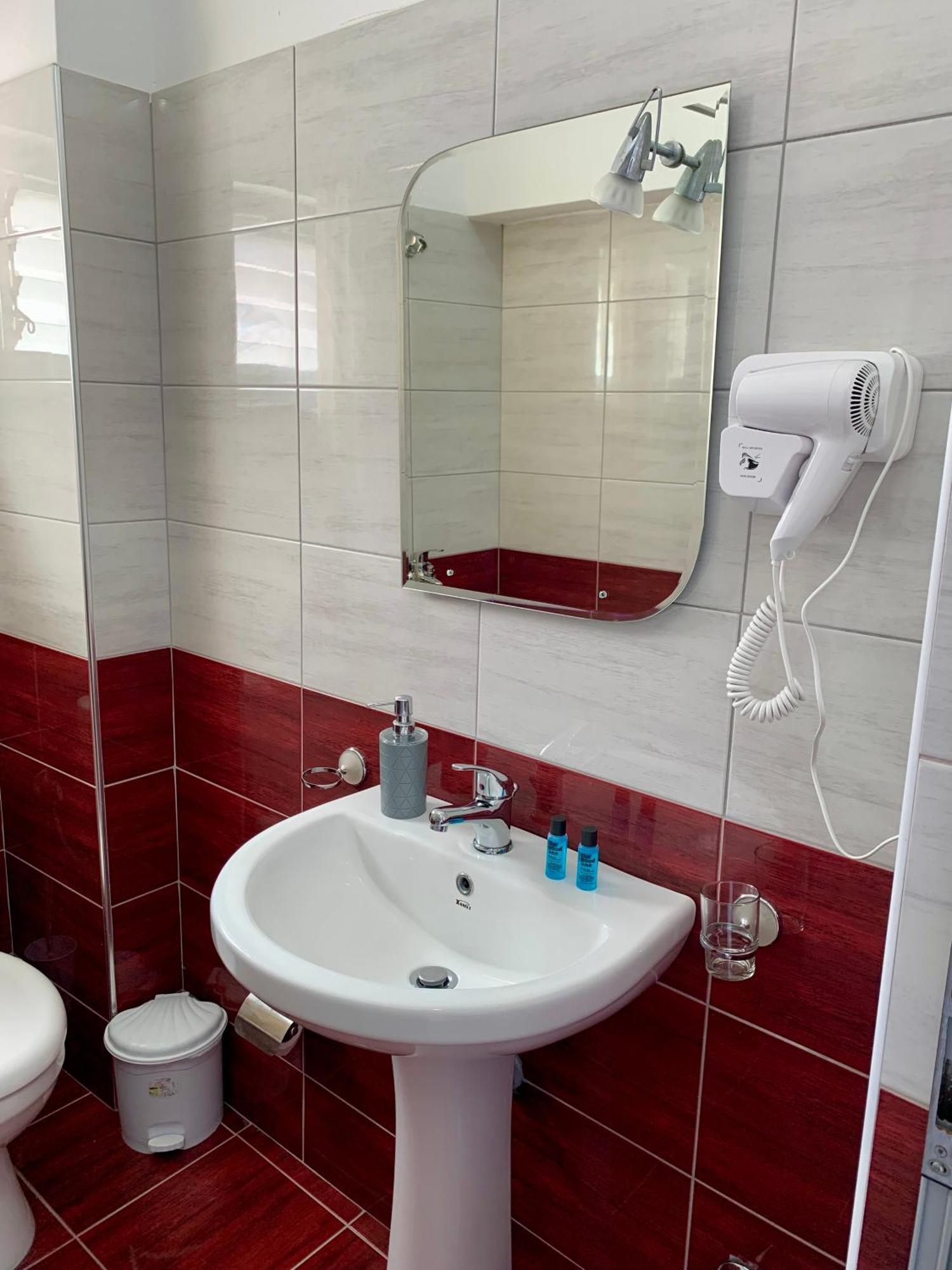 Hotel Piazza Saranda Dış mekan fotoğraf